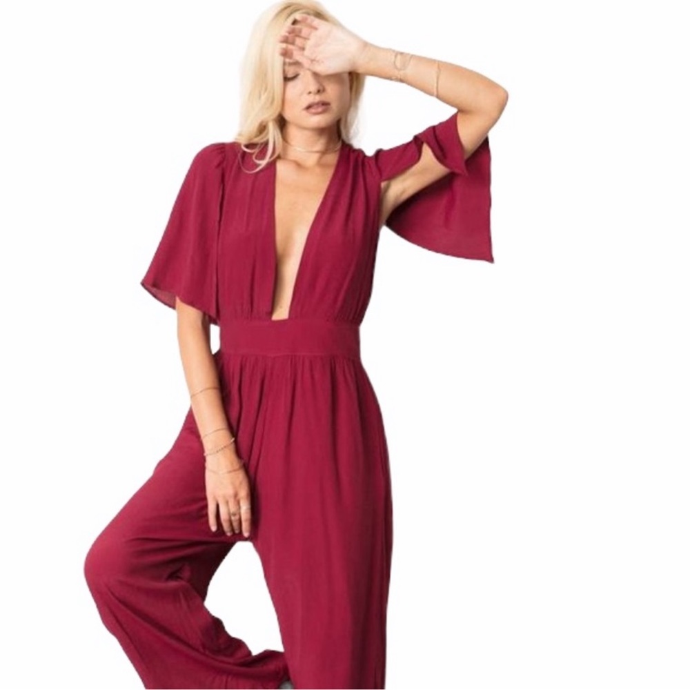 Stillwater Merlot Red Crepe Deep V Neck Jumpsuit Size M